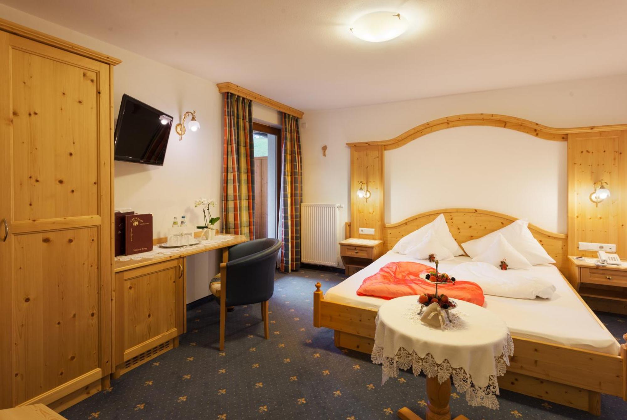 Baerenhotel Olang Room photo